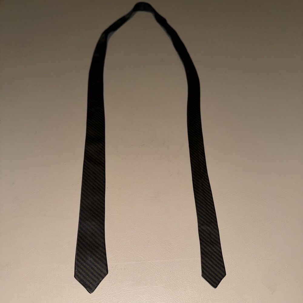 Wembley Men’s Slim Tie Black Stripes